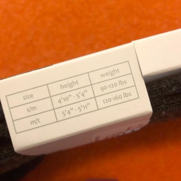 Lemon touch of silk black pinstripe flecked ribbed leggings made in Italy NWT - Picture 5 of 5